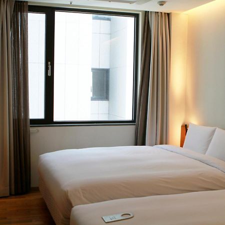 Seoul Hotel Shinshin Myeongdong Exterior foto