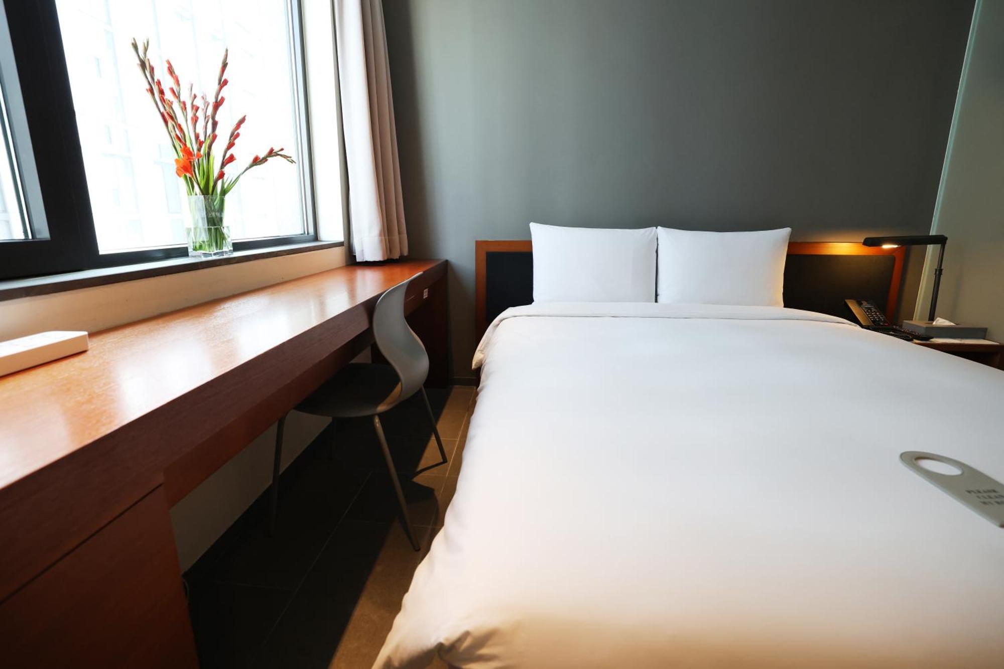Seoul Hotel Shinshin Myeongdong Exterior foto