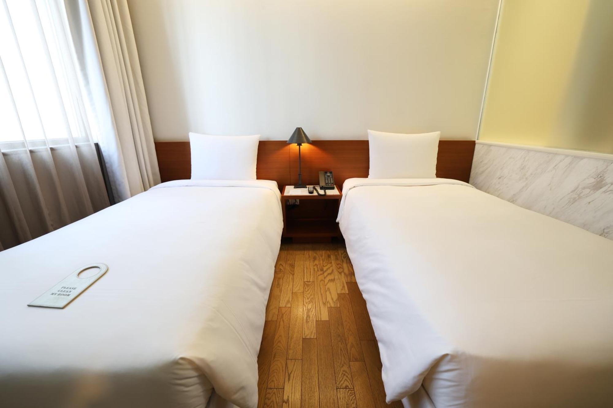 Seoul Hotel Shinshin Myeongdong Exterior foto