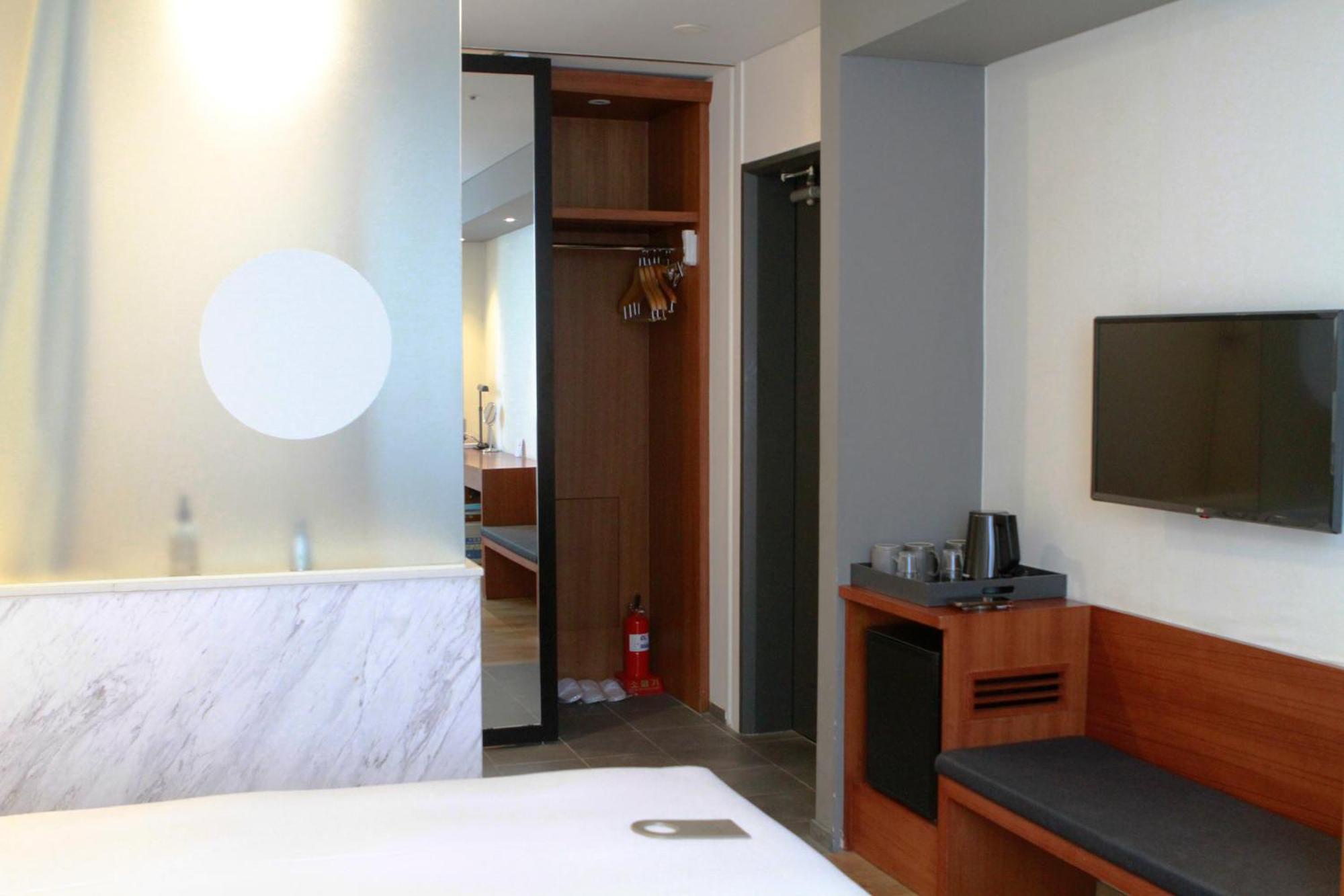 Seoul Hotel Shinshin Myeongdong Exterior foto